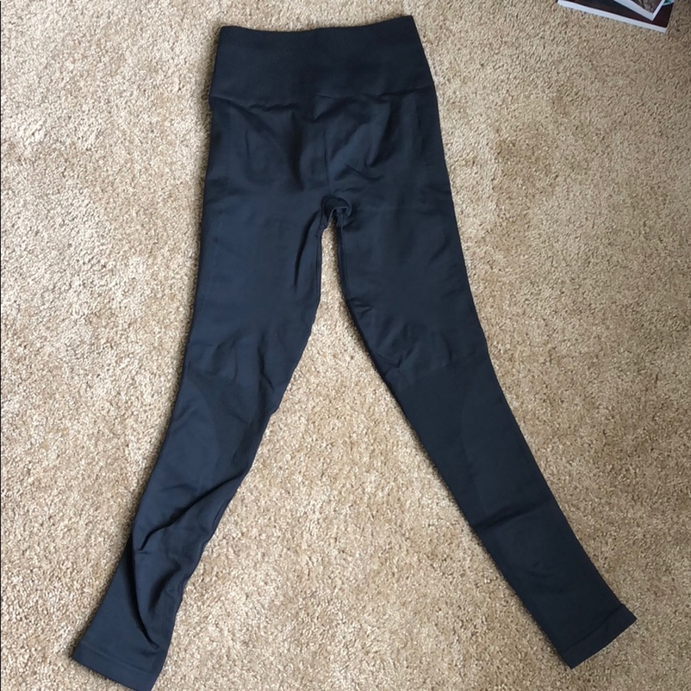 Lululemon Free To Flow Tights 7/8